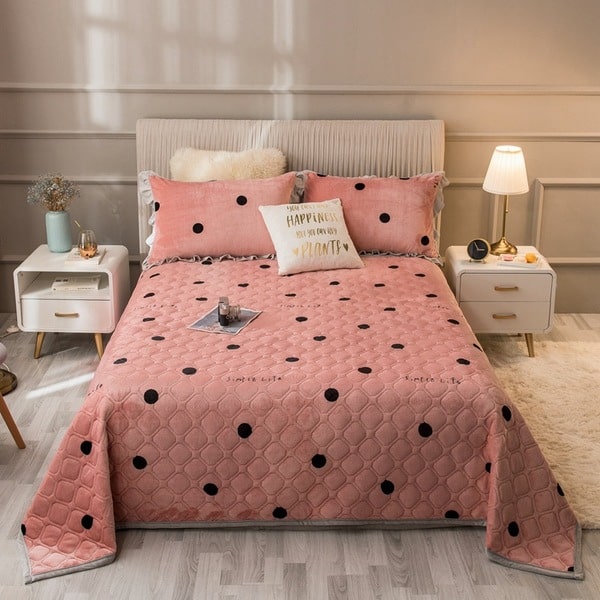 Couvre lit romantique