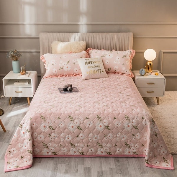Couvre lit romantique