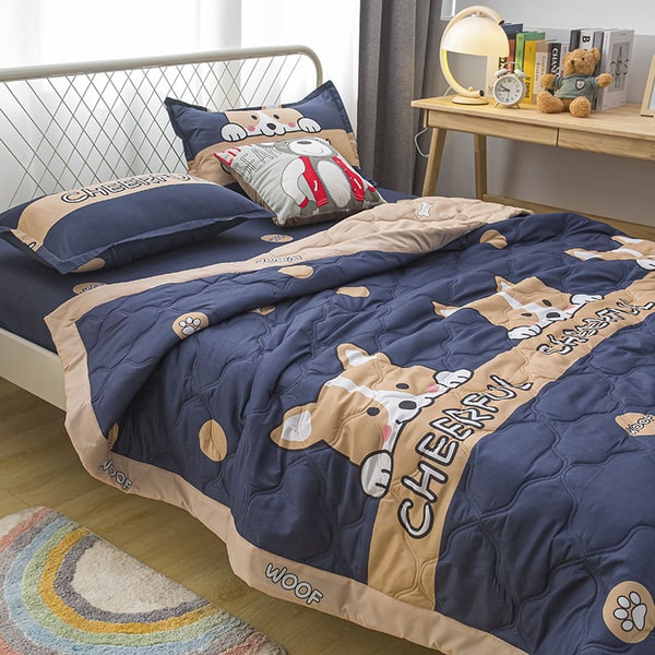 Couette couvre lit doux