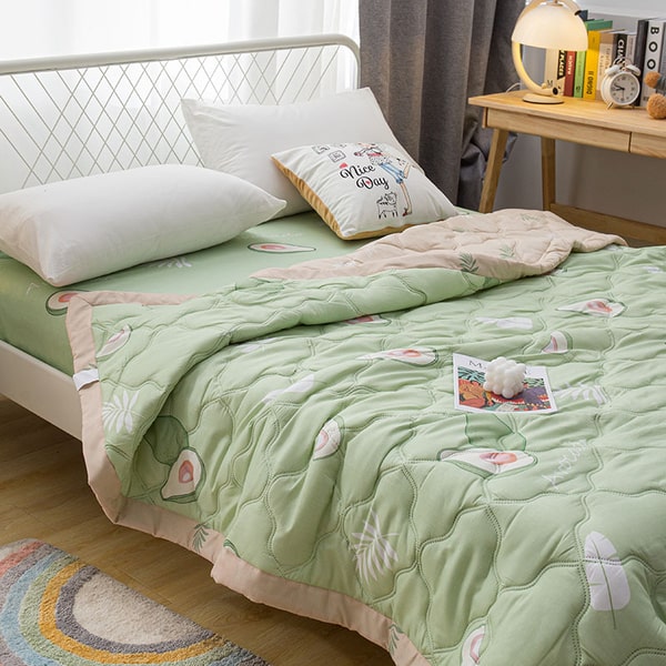 Couette couvre lit enfant