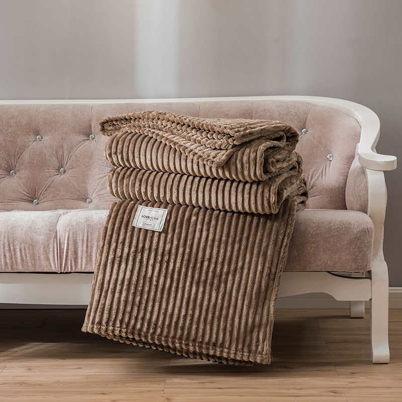 Couvre lit cocooning marron