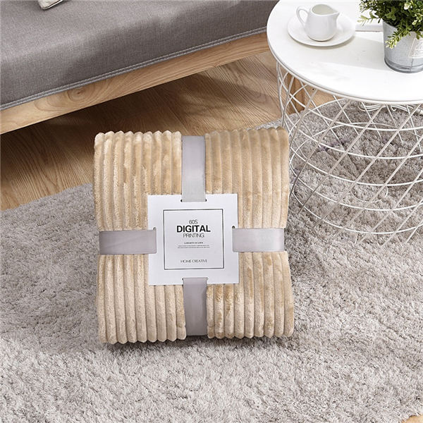 Couvre lit flanelle beige doux