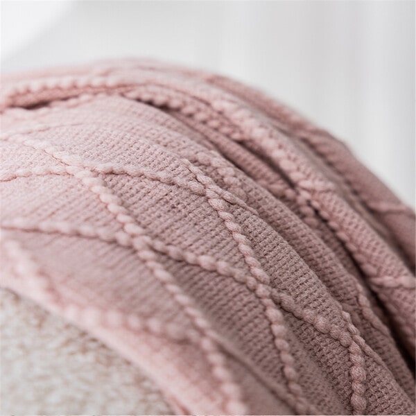 couvre lit grosse maille rose