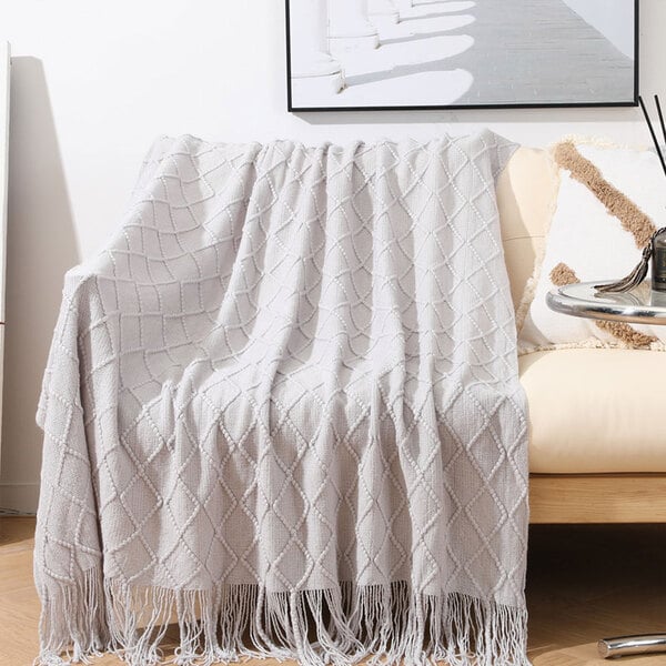 couvre lit grosse maille gris clair