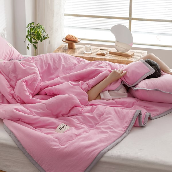 Couvre lit matelassé 140x200 rose
