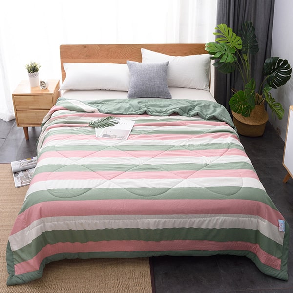Couvre lit parme vert rose blanc