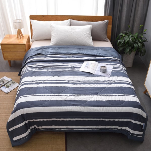 Couvre lit parme bleu blanc