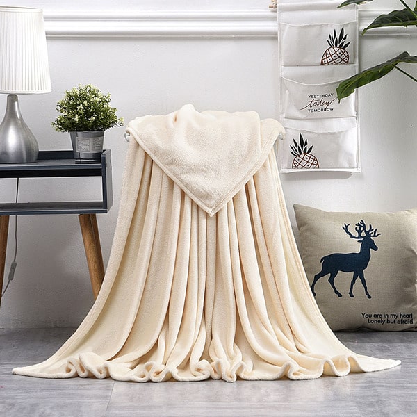Couvre lit polaire jaune