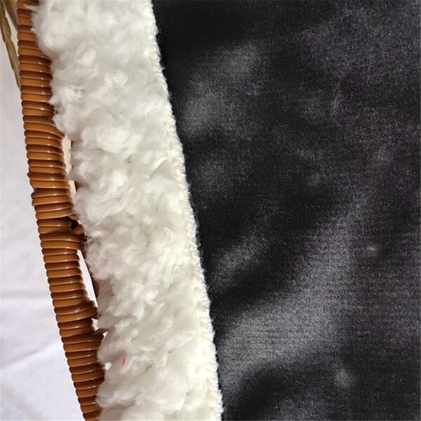 Couvre lit polyester noir gris