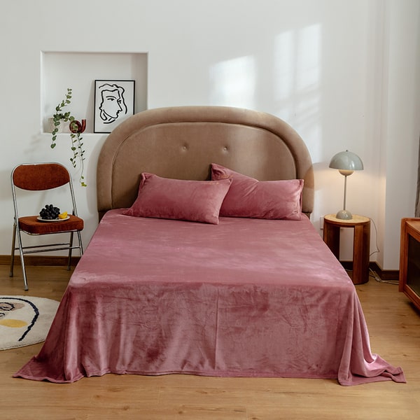 Couvre lit beige