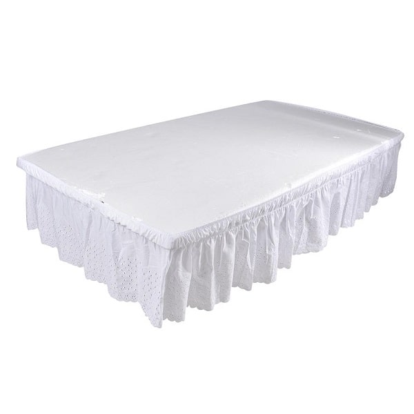 Cache sommier broderie anglaise
