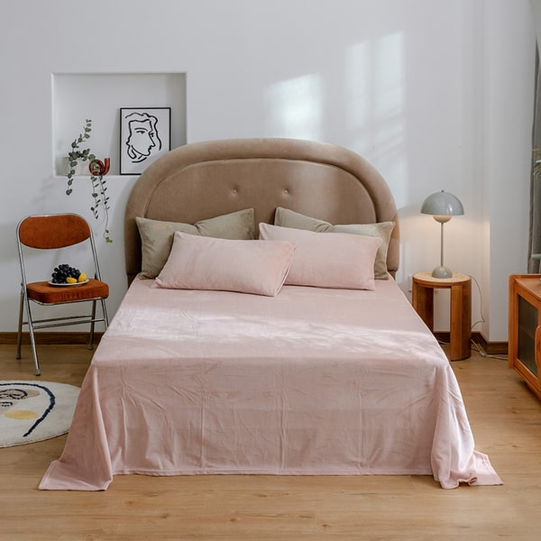 Couvre lit beige