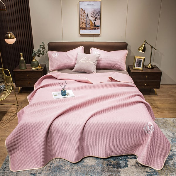 Couvre lit boutis 2 personnes rose
