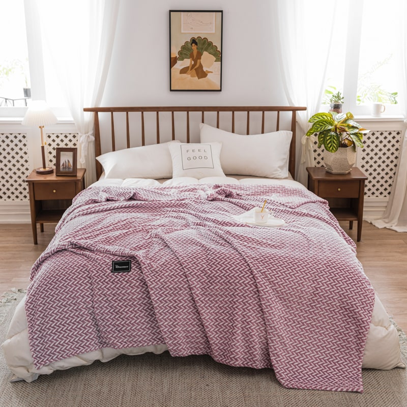 Couvre pieds pour lit jolie