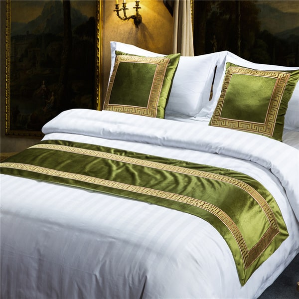 Couvre lit doré vert