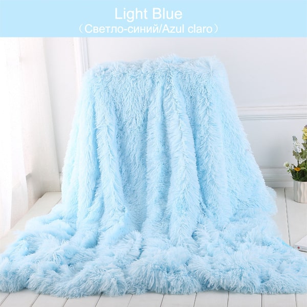 couvre lit en fourrure bleu