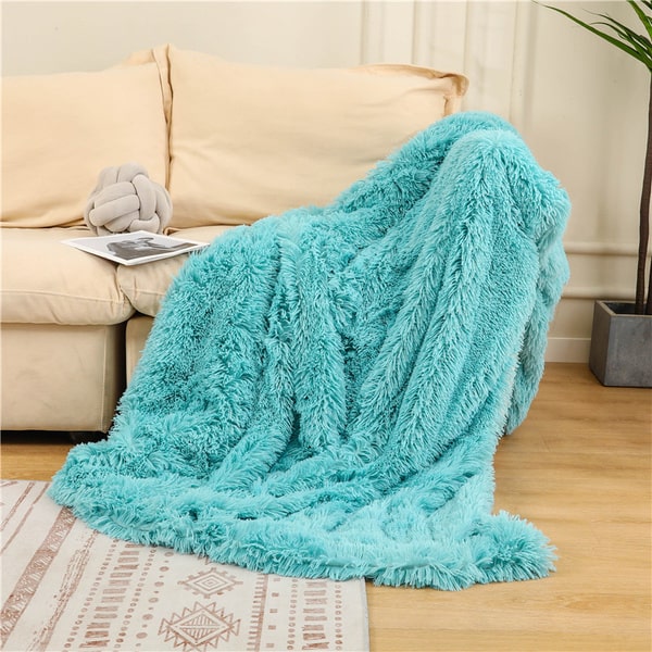 couvre lit en fourrure bleu turquoise*