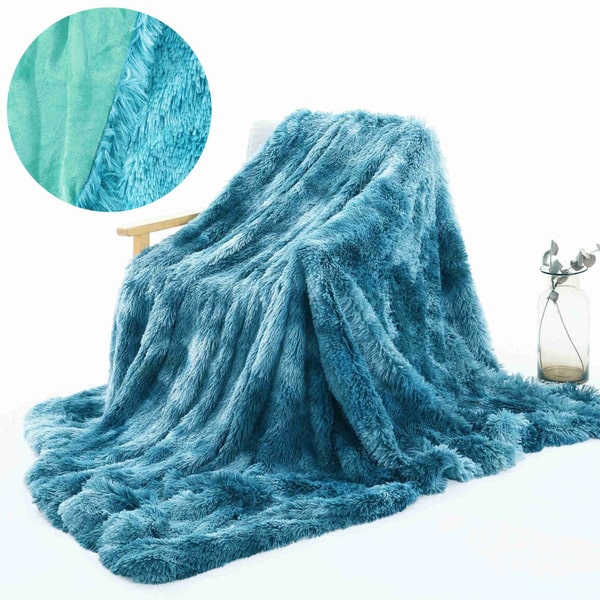 couvre lit fausse fourrure gris foncé
