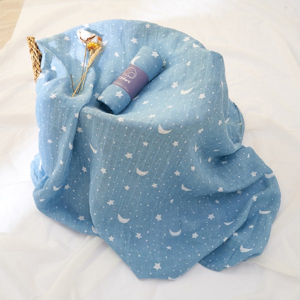couvre lit garcon lune bleu