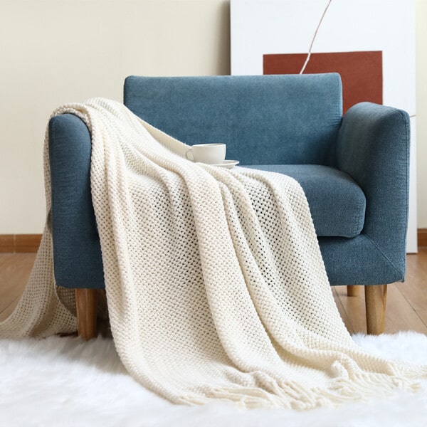 Couvre lit gris clair blanc