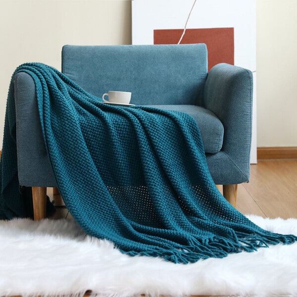 Couvre lit gris clair bleu