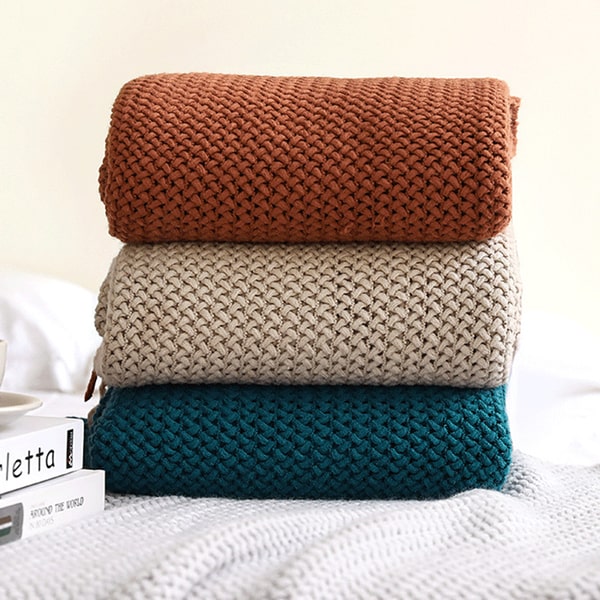Couvre lit gris clair tendance mode