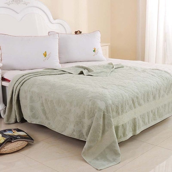 couvre lit marron jacquard