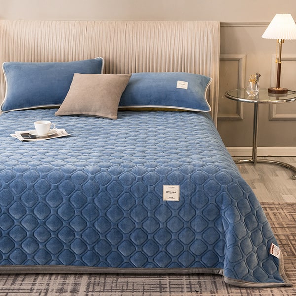 couvre lit matelassé moderne