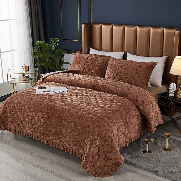 couvre lit matelassé taupe