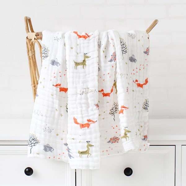 Couvre lit pour bebe dessin