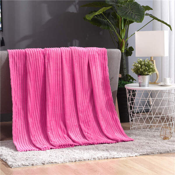 couvre lit romantique rose