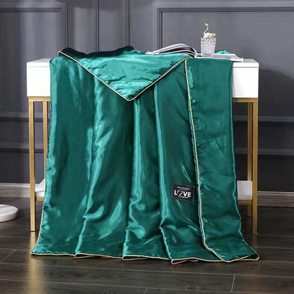 couvre lit satiné vert
