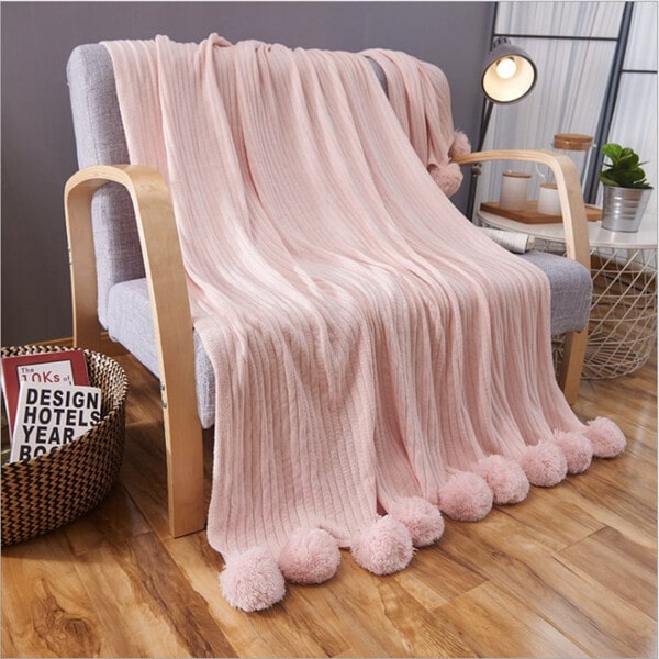 couvre lit tendance 2021 canapé
