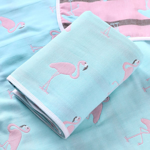 couvre lit vert d'eau flamand rose