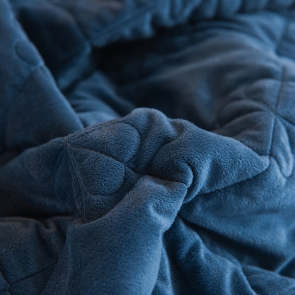 Couvre lit matelassé bleu marine