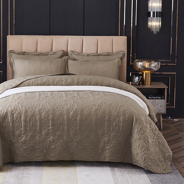 Couvre lit matelassé de luxe