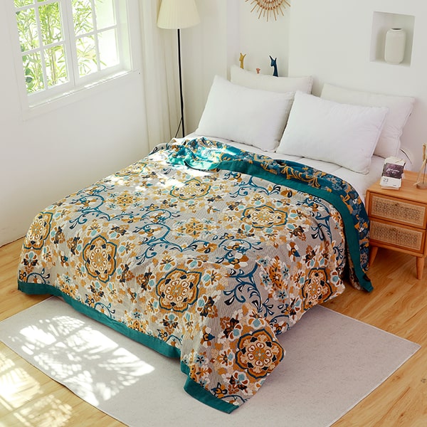Couvre-lit King Charles En Coton - Motif Floral Ivoire, Taille Très Grand/Californien (274x244 Cm)