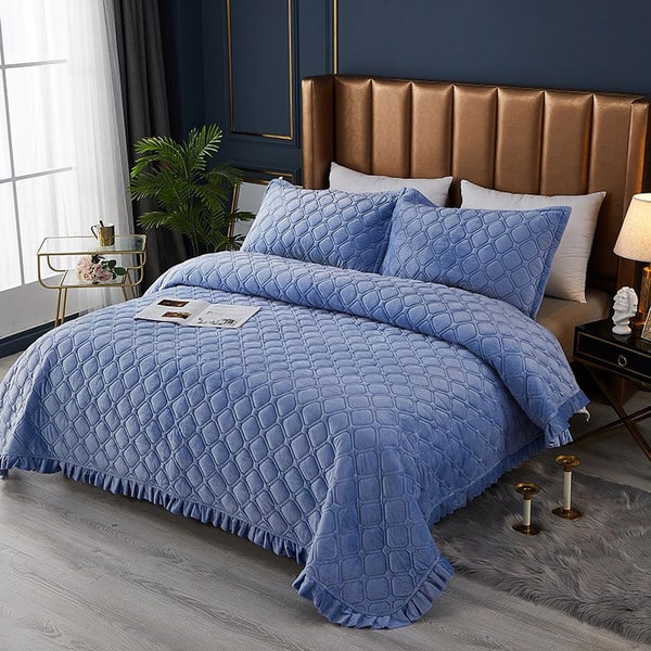 Easycosy Couvre-lit Matelassé Floral Réversible 240x270 Cm – Léger Printemps/Été – Blanc/Bleu Clair – Jeté De Lit Doux Et Élégant